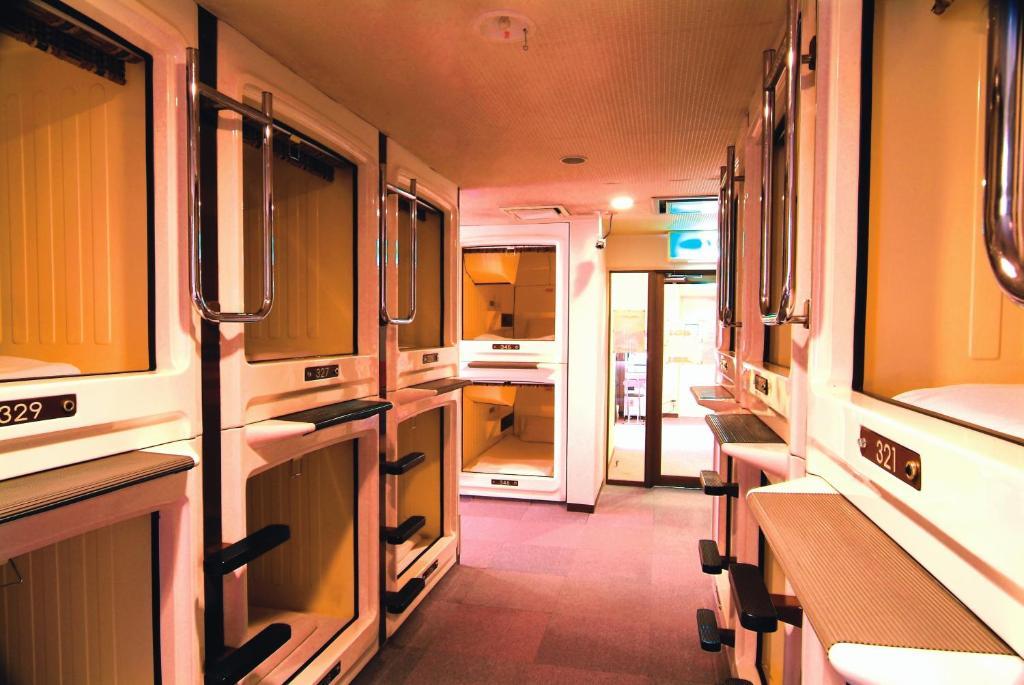 Capsule Hotel & Sauna Ikebukuro Plaza Tokyo Room photo