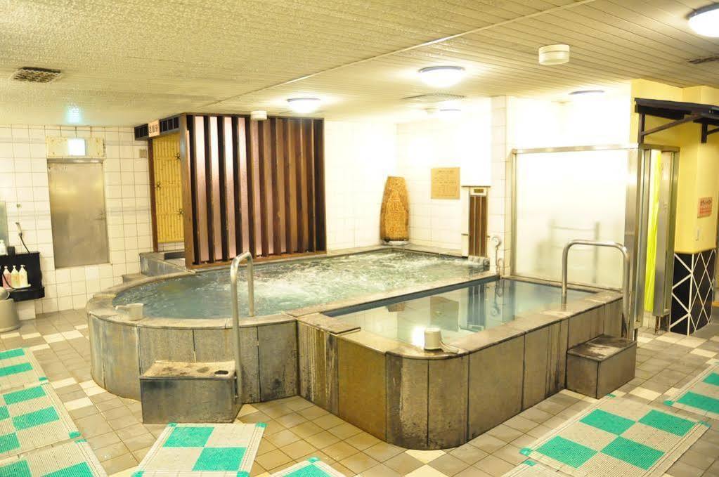 Capsule Hotel & Sauna Ikebukuro Plaza Tokyo Exterior photo